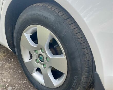 Білий Шкода Октавія, об'ємом двигуна 1.6 л та пробігом 180 тис. км за 10000 $, фото 7 на Automoto.ua