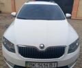 Білий Шкода Октавія, об'ємом двигуна 1.6 л та пробігом 255 тис. км за 9500 $, фото 1 на Automoto.ua
