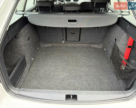 Білий Шкода Октавія, об'ємом двигуна 1.6 л та пробігом 204 тис. км за 11299 $, фото 37 на Automoto.ua