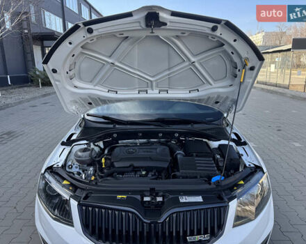 Белый Шкода Октавия, объемом двигателя 1.98 л и пробегом 199 тыс. км за 13500 $, фото 80 на Automoto.ua