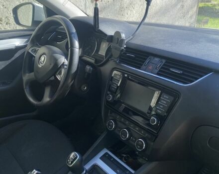 Шкода Октавия 2014 в Одессе на Automoto.ua Белый Шкода Октавия, объемом двигателя 2 л и пробегом 3 тыс. км за 9200 $, фото 3 на Automoto.ua