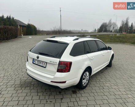 Білий Шкода Октавія, об'ємом двигуна 1.6 л та пробігом 284 тис. км за 8600 $, фото 20 на Automoto.ua