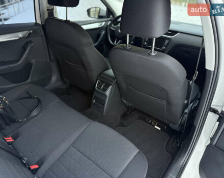 Белый Шкода Октавия, объемом двигателя 1.8 л и пробегом 182 тыс. км за 13000 $, фото 26 на Automoto.ua