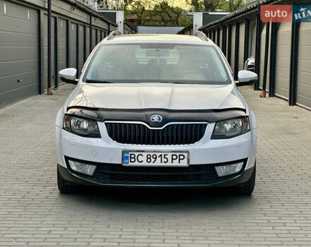 Білий Шкода Октавія, об'ємом двигуна 1.6 л та пробігом 230 тис. км за 9300 $, фото 2 на Automoto.ua