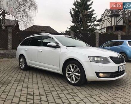 Білий Шкода Октавія, об'ємом двигуна 1.6 л та пробігом 270 тис. км за 15000 $, фото 2 на Automoto.ua