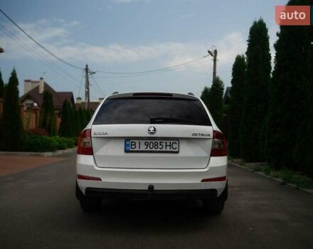 Белый Шкода Октавия, объемом двигателя 1.2 л и пробегом 253 тыс. км за 7500 $, фото 3 на Automoto.ua