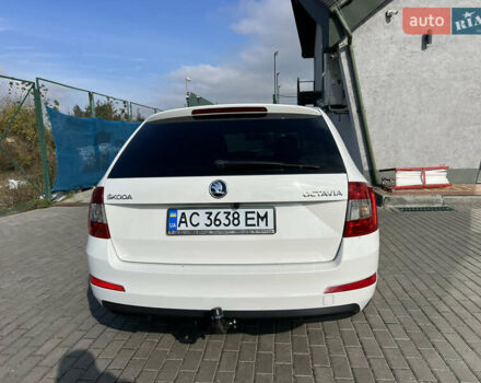 Белый Шкода Октавия, объемом двигателя 1.6 л и пробегом 248 тыс. км за 11500 $, фото 41 на Automoto.ua