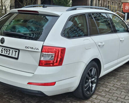 Белый Шкода Октавия, объемом двигателя 1.6 л и пробегом 303 тыс. км за 9700 $, фото 3 на Automoto.ua