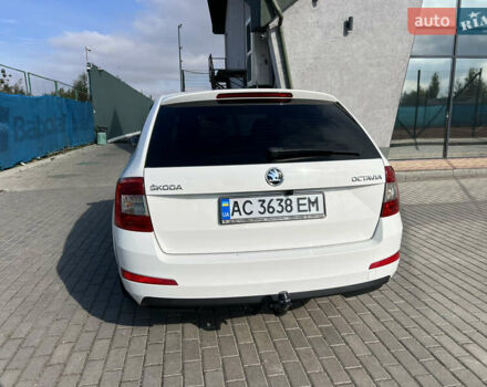 Білий Шкода Октавія, об'ємом двигуна 1.6 л та пробігом 248 тис. км за 10700 $, фото 10 на Automoto.ua