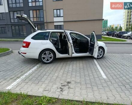 Белый Шкода Октавия, объемом двигателя 1.6 л и пробегом 243 тыс. км за 10800 $, фото 4 на Automoto.ua