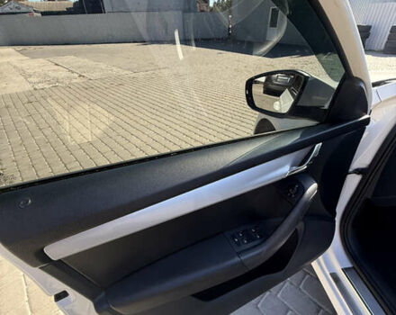 Белый Шкода Октавия, объемом двигателя 1.97 л и пробегом 235 тыс. км за 11900 $, фото 14 на Automoto.ua