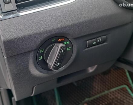 Білий Шкода Октавія, об'ємом двигуна 2 л та пробігом 328 тис. км за 8990 $, фото 16 на Automoto.ua