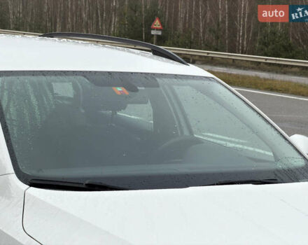 Білий Шкода Октавія, об'ємом двигуна 1.6 л та пробігом 204 тис. км за 11299 $, фото 19 на Automoto.ua