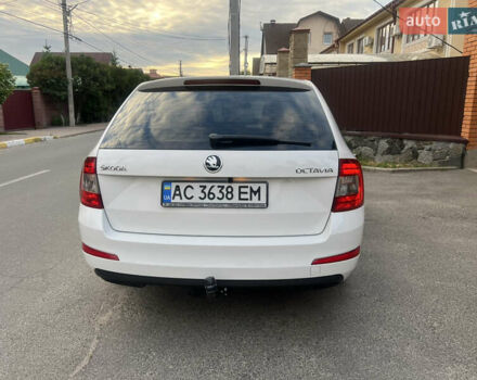 Белый Шкода Октавия, объемом двигателя 1.6 л и пробегом 240 тыс. км за 10300 $, фото 52 на Automoto.ua