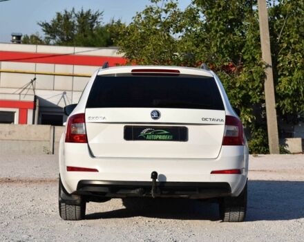 Шкода Октавия 2014 в Кривом Роге на Automoto.ua Белый Шкода Октавия, объемом двигателя 1.6 л и пробегом 304 тыс. км за 8999 $, фото 3 на Automoto.ua