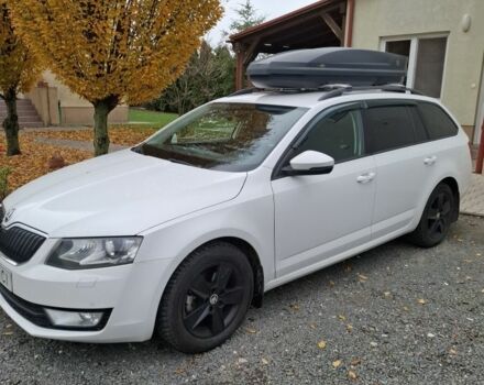 Білий Шкода Октавія, об'ємом двигуна 1.6 л та пробігом 256 тис. км за 11000 $, фото 2 на Automoto.ua
