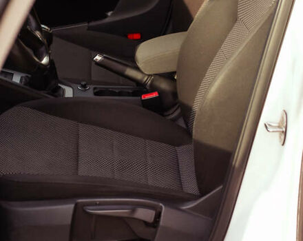 Белый Шкода Октавия, объемом двигателя 1.6 л и пробегом 295 тыс. км за 12500 $, фото 15 на Automoto.ua