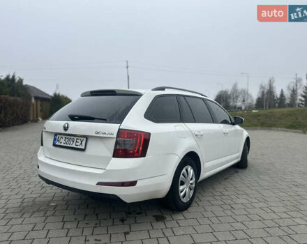 Білий Шкода Октавія, об'ємом двигуна 1.6 л та пробігом 284 тис. км за 8600 $, фото 16 на Automoto.ua
