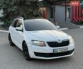 Білий Шкода Октавія, об'ємом двигуна 1.2 л та пробігом 247 тис. км за 6999 $, фото 1 на Automoto.ua