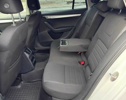 Белый Шкода Октавия, объемом двигателя 2 л и пробегом 259 тыс. км за 11300 $, фото 12 на Automoto.ua