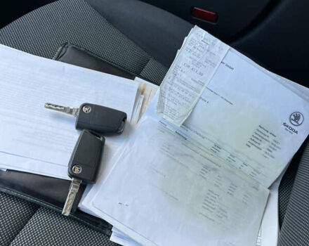 Белый Шкода Октавия, объемом двигателя 1.6 л и пробегом 248 тыс. км за 11500 $, фото 1 на Automoto.ua