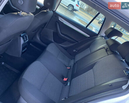 Белый Шкода Октавия, объемом двигателя 1.6 л и пробегом 236 тыс. км за 9799 $, фото 45 на Automoto.ua