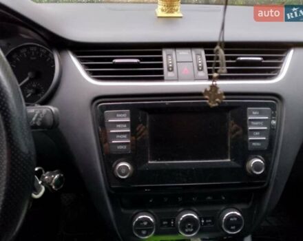 Білий Шкода Октавія, об'ємом двигуна 1.6 л та пробігом 249 тис. км за 11250 $, фото 8 на Automoto.ua