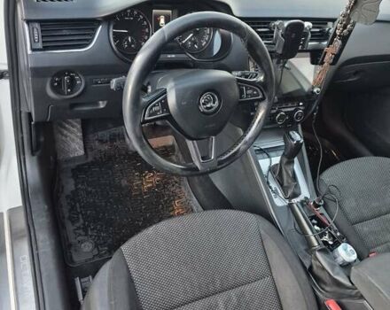 Шкода Октавія 2014 у Івано-Франківську на Automoto.ua Білий Шкода Октавія, об'ємом двигуна 1.6 л та пробігом 300 тис. км за 11250 $, фото 12 на Automoto.ua