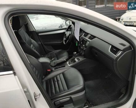 Белый Шкода Октавия, объемом двигателя 1.97 л и пробегом 241 тыс. км за 10999 $, фото 12 на Automoto.ua