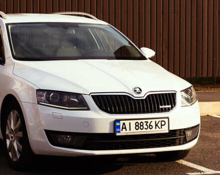 Белый Шкода Октавия, объемом двигателя 1.6 л и пробегом 295 тыс. км за 12500 $, фото 5 на Automoto.ua