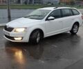 Белый Шкода Октавия, объемом двигателя 1.6 л и пробегом 303 тыс. км за 9700 $, фото 1 на Automoto.ua
