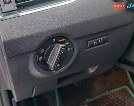 Білий Шкода Октавія, об'ємом двигуна 2 л та пробігом 328 тис. км за 8990 $, фото 15 на Automoto.ua