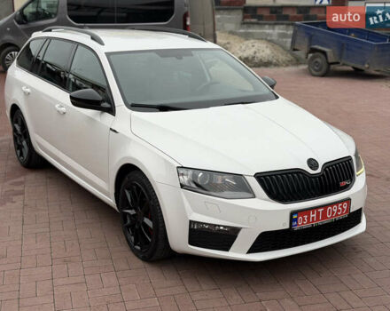 Белый Шкода Октавия, объемом двигателя 2 л и пробегом 230 тыс. км за 15300 $, фото 2 на Automoto.ua