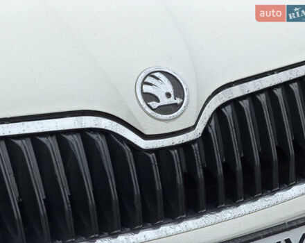 Білий Шкода Октавія, об'ємом двигуна 1.6 л та пробігом 204 тис. км за 11299 $, фото 18 на Automoto.ua