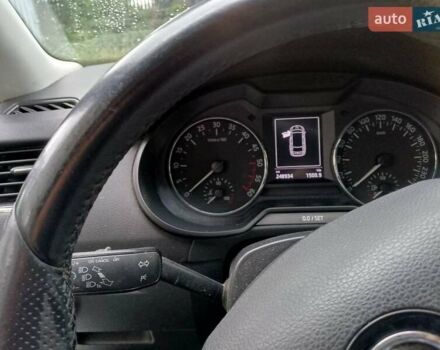 Білий Шкода Октавія, об'ємом двигуна 1.6 л та пробігом 249 тис. км за 11250 $, фото 7 на Automoto.ua