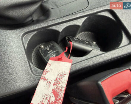 Белый Шкода Октавия, объемом двигателя 2 л и пробегом 230 тыс. км за 15200 $, фото 46 на Automoto.ua