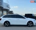 Белый Шкода Октавия, объемом двигателя 1.6 л и пробегом 325 тыс. км за 10500 $, фото 7 на Automoto.ua