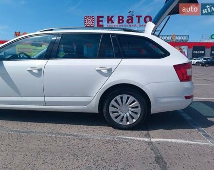 Білий Шкода Октавія, об'ємом двигуна 1.6 л та пробігом 297 тис. км за 10499 $, фото 14 на Automoto.ua