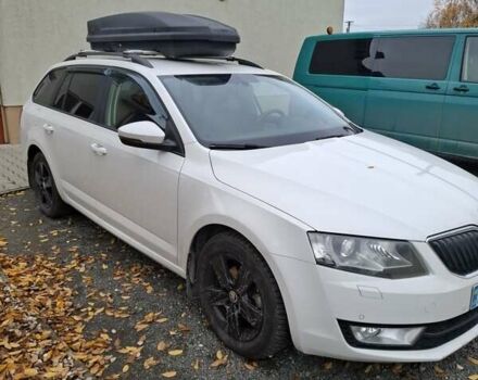 Білий Шкода Октавія, об'ємом двигуна 1.6 л та пробігом 256 тис. км за 11000 $, фото 2 на Automoto.ua