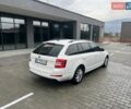 Білий Шкода Октавія, об'ємом двигуна 1.97 л та пробігом 310 тис. км за 10200 $, фото 4 на Automoto.ua