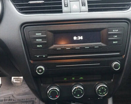 Белый Шкода Октавия, объемом двигателя 1.6 л и пробегом 340 тыс. км за 9500 $, фото 17 на Automoto.ua