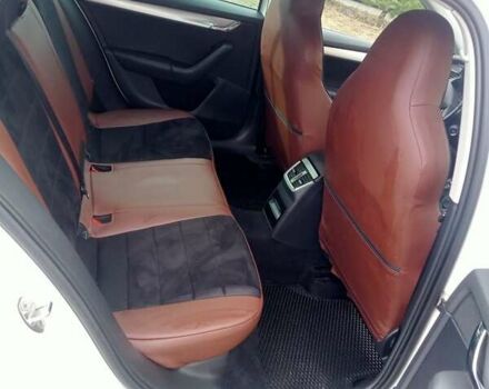 Білий Шкода Октавія, об'ємом двигуна 1.97 л та пробігом 328 тис. км за 11600 $, фото 14 на Automoto.ua