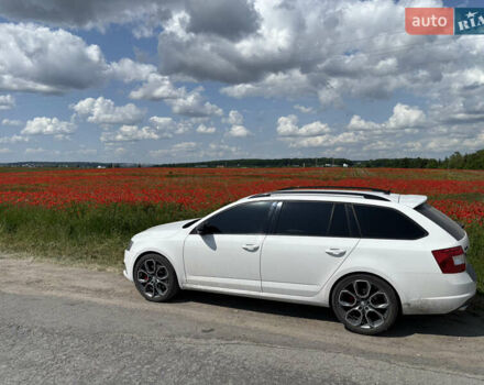 Белый Шкода Октавия, объемом двигателя 1.97 л и пробегом 287 тыс. км за 16000 $, фото 2 на Automoto.ua