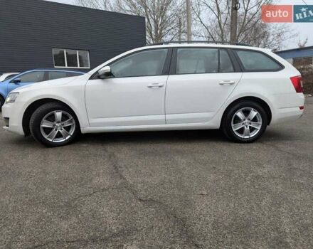 Белый Шкода Октавия, объемом двигателя 1.4 л и пробегом 206 тыс. км за 12100 $, фото 5 на Automoto.ua