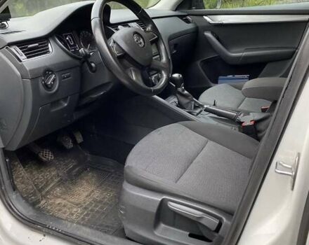 Шкода Октавия 2015 в Днепре (Днепропетровске) на Automoto.ua Белый Шкода Октавия, объемом двигателя 1.4 л и пробегом 202 тыс. км за 10500 $, фото 1 на Automoto.ua