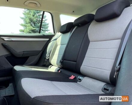 Шкода Октавия 2015 в Львове на Automoto.ua Белый Шкода Октавия, объемом двигателя 1.6 л и пробегом 224 тыс. км за 12150 $, фото 11 на Automoto.ua