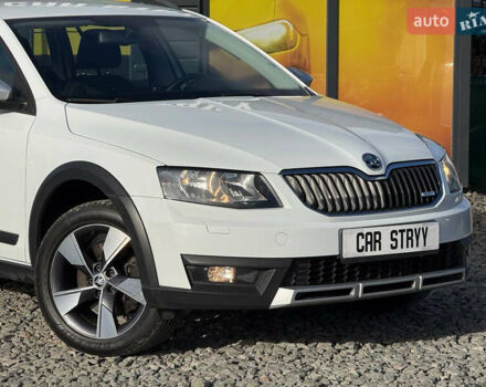 Білий Шкода Октавія, об'ємом двигуна 2 л та пробігом 234 тис. км за 14999 $, фото 15 на Automoto.ua