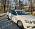Белый Шкода Октавия, объемом двигателя 1.6 л и пробегом 240 тыс. км за 10500 $, фото 1 на Automoto.ua