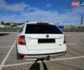 Білий Шкода Октавія, об'ємом двигуна 2 л та пробігом 202 тис. км за 16555 $, фото 6 на Automoto.ua