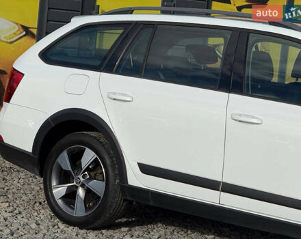 Білий Шкода Октавія, об'ємом двигуна 2 л та пробігом 234 тис. км за 14999 $, фото 17 на Automoto.ua